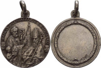 Medaglia emessa dal banco di S. Geminiano e S. Prospero con le immagini dei Santi - Ag .800 - piccoli colpetti - con appiccagnolo - gr. 9,42 - Ø mm27...