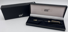 Penna a sfera Mont Blanc Meisterstuck di colore nero e finiture in oro con cofanetto originale e scatola esterna parzialmente danneggiata 

SPEDIZIO...