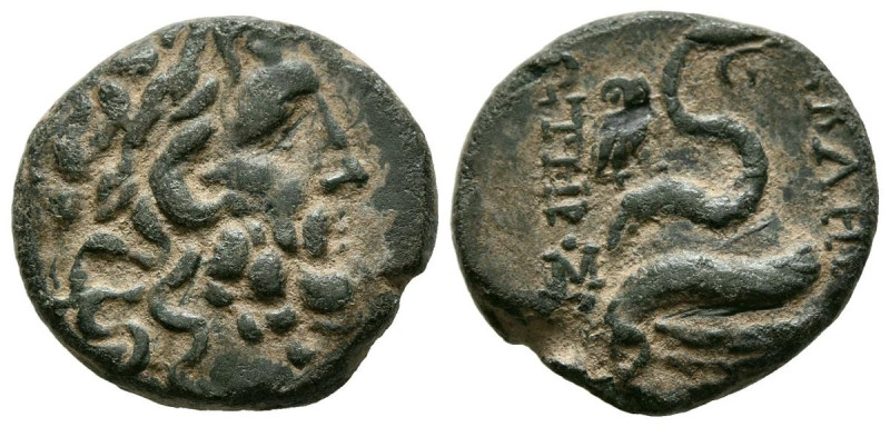 MISIA, Pérgamo. Ae18. (Ae. 5,19g/18mm). 133-27 a.C. (SNG Paris 1813-4). Anv: Cab...