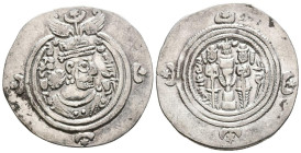 IMPERIO SASANIDA, Khusro II. Dracma. (Ar. 3,64g/30mm). Año 36. YZ (Yazd). (Göbl-II/3). Anv: Busto coronado y drapeado de Khusro II a derecha. Rev: Dos...