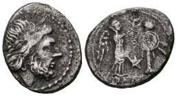 ACUÑACIONES ANONIMAS. Victoriato. (Ar. 3,01g/19mm). 209 a.C. Zona central de Italia. (Crawford 105/1). Anv: Cabeza laureada de Júpiter a derecha. Rev:...