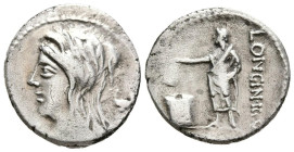 GEN CASSIA. Denario. (Ar. 3,57g/18mm). 55 a.C Roma. (FFC 561; Crawford 413/1). Anv.: Busto velado de Vesta a la izquierda, copa detrás. Rev: ciudadano...