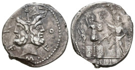 GENS FURIA. Denario. (Ar. 3,43g/19mm). 119 a.C. Italia Central. (Crawford 281/1; FFC 730). Anv: Cabeza de Jano bifronte, alrededor leyenda: M FOVRI LF...