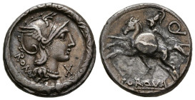 GENS MANLIA. Denario. (Ar. 3,98g/18mm). 113-112 a.C. Italia Central. (FFC 836; Crawford 295/1). Anv: Cabeza de Roma a derecha, delante X, detrás leyen...