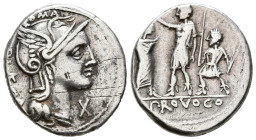 GENS PORCIA. Denario. (Ar. 3,85g/19mm). 110-109 a.C. Roma. (Crawford 301/1; FFC 1055). Anv: Cabeza de Roma a derecha, delante estrella, detrás leyenda...
