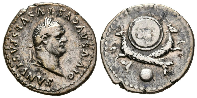 DIVO VESPASIANO. Denario. (Ar. 3,27g/19mm). 80-81 d.C. (RIC 357). Anv: Busto lau...