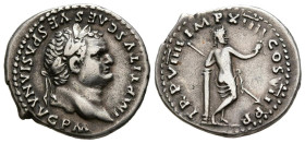 TITO. Denario. (Ar. 3,43g/19mm). 79 d.C. Roma. (RIC 34). Anv: Cabeza laureada de Tito a derecha, alrededor leyenda: IMP TITVS CAES VESPASIAN AVG P M. ...
