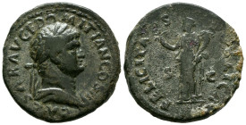 DOMICIANO. As. (Ae. 13,44g/27mm). 73-74 d.C. Roma. (RIC 658). Anv: Busto laureado y drapeado de Domiciano a derecha, alrededor leyenda: CAESAR AVG F D...