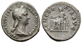 SABINA. Denario. (Ar. 2,84g/18mm). 130-133 d.C. Roma. (RIC 398). Anv: Busto diademado y drapeado de Sabina a derecha, alrededor leyednda: SABINA AVGVS...
