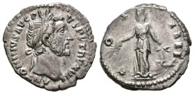 ANTONINO PIO. Denario. (Ar. 2,87g/19mm). 155 d.C. Roma. (RIC 239). Anv: Cabeza laureada de Antonino Pío a derecha, alrededor leyenda: ANTONINVS AVG PI...