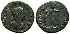 CRISPO. Follis. (Ae. 2,93g/19mm). 317-318 d.C. Ticinum. (RIC 77). Anv: Busto laureado y con coraza de Crispo a derecha, alrededor leyenda: CRISPVS NOB...