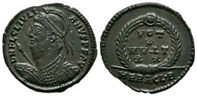 JULIANO II. Follis. (Ae. 2,12g/21mm). 361-363 d.C. Heráclea. (RIC 101). Anv: Busto con casco y coraza de Juliano II a izquierda portando lanza y escud...