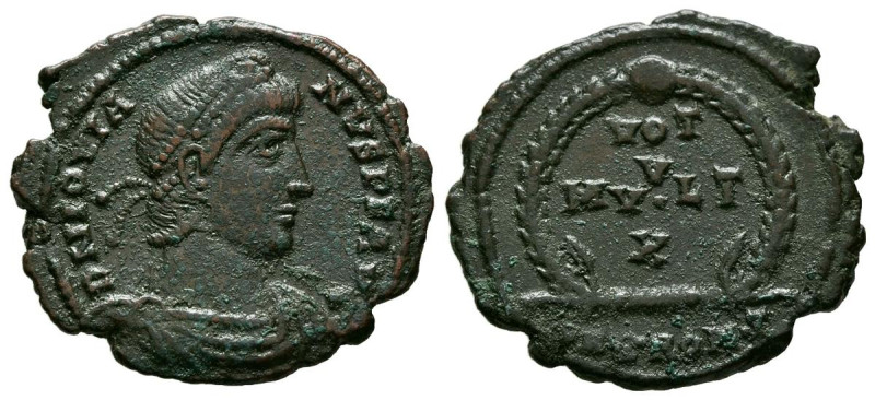 JOVIANO. Follis. (Ae. 3,33g/22mm). 363-364 d.C. Roma. (RIC 333). Anv: Busto laur...