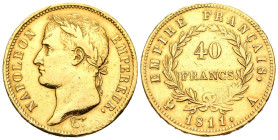 FRANCIA. 40 Francs (Au. 12,87g/26mm). 1811. París A. Napoleón. Imperio Francés. (Km#696.1). MBC. Estuvo engarzada para ser usada como joya.