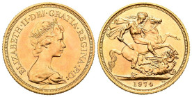 GRAN BRETAÑA. 1 Soberano (Au. 8,00g/22mm). 1974. Isabel II. (Km#919). Grabador: Benedetto Pistrucci (BP). SC-. Ligerísmas marquitas.