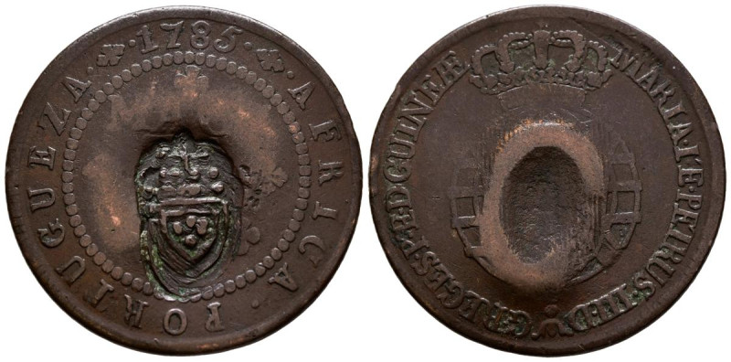 ANGOLA (Portuguesa). 1/2 Macuta (Ae. 16,59g/38m). 1785. María I y Pedro III. Res...