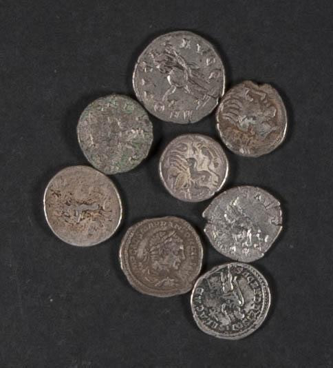 REPUBLICA ROMANA e IMPERIO ROMANO. Conjunto de 8 denarios, 3 de ellos de distint...