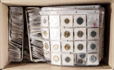 MONEDAS EXTRANJERAS. Extraordinaria colección compuesta por centenares de monedas mundiales de decenas de países diferentes y con una enorme variedad ...