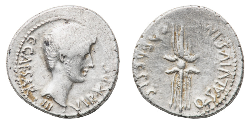 The Triumvirs. Octavianus - Denarius early 40 BC - Mint: travelling with Octavia...