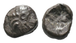 (Silver, 0.36g 5mm)

Ionia, Colophon. 1/8 Obol;