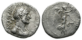 (Silver, 1.34g 14mm)

Hadrianus, 117-138.
AR-Hemidrachme 120/121, Caesarea (Cappadocia)