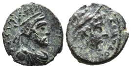 (Bronze, 1.58g 14mm)

MESOPOTAMIEN
Edessa
Septimius Severus, 193 - 211
Bronze. Rev. Büste des Königs Abgaros VIII