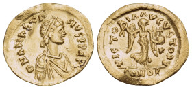 Anastasius I, 491-518. Tremissis (Gold, 15 mm, 1.36 g, 7 h), Constantinople, 492-518. D N ANASTA-SIVS P P AVG Diademed, draped and cuirassed bust of A...
