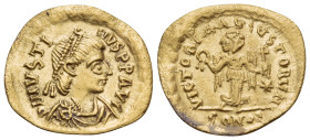 Justin I, 518-527. Tremissis (Gold, 15 mm, 1.40 g, 6 h), Constantinople. D N IVSTI-NVS PP AVC Diademed, draped and cuirassed bust of Justin I to right...