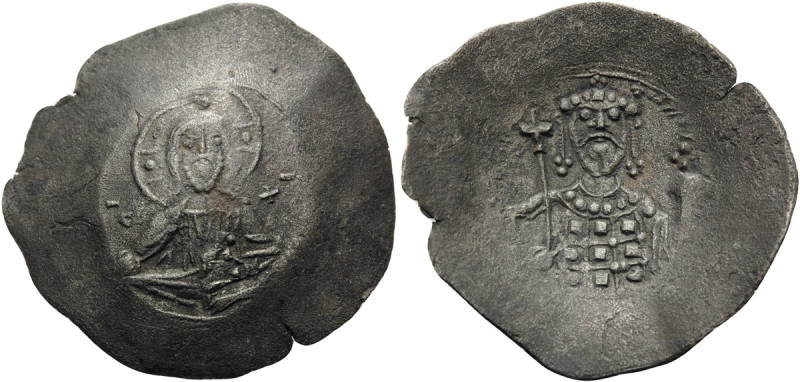 John II Comnenus, 1118-1143. Aspron Trachy (Billon, 33 mm, 4.01 g, 5 h), Constan...