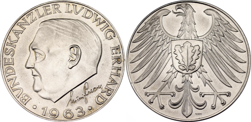 Germany - FRG Silver Medal "Bundeskanzler Ludwig Erhard" 1963

Silver 24.97 g....