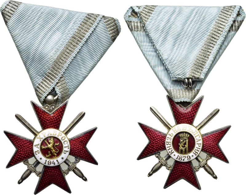 BULGARIA. Royal Order of Saint Alexander. Decoration Medal.

Obv: ЗА ХРАБРОСТЪ...