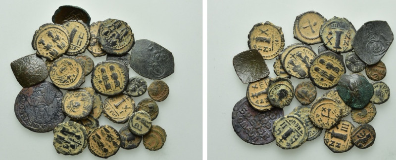 25 Byzantine Coins. 

Obv: .
Rev: .

. 

Condition: See picture.

Weigh...