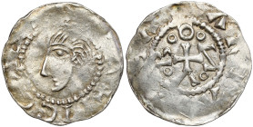 Medieval WORLD coins
GERMANY / ENGLAND / CZECH / GERMAN / GREAT BRITIAN

Netherlands, Deventer. Henry II (1002-1014). Denarius 

Dość czytelny ja...