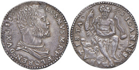 FIRENZE Cosimo I (1537-1574) Testone col titolo di duca della Repubblica di Firenze - MIR 122/2 AG (g 9,23) RR Piccolo restauro (?) ad h 12 del D/ ma ...