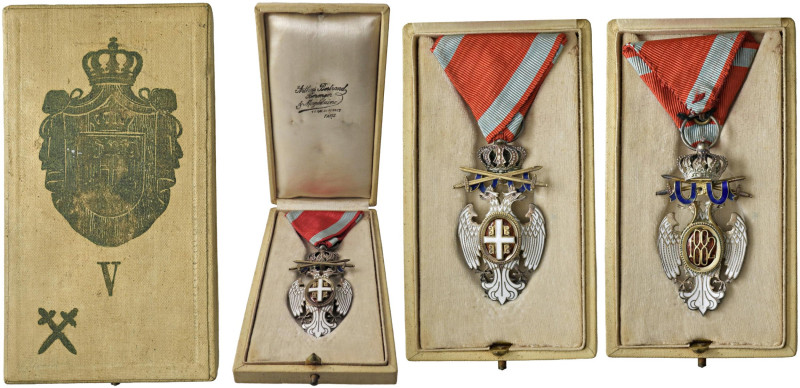 ONORIFICENZE - Serbia, decorazione militare Cavaliere con spade dell'ordine dell...