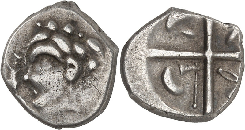 GAULE
Volques Tectosages. Drachme de style hybride, languedocien / cubiste, Séri...