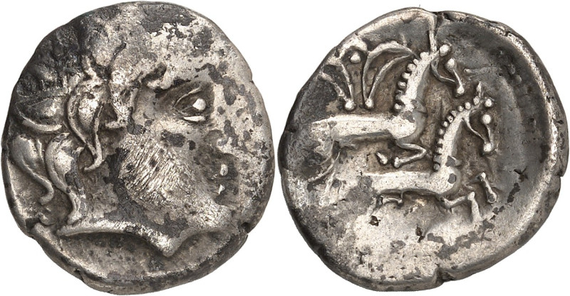 GAULE
Bituriges / Incertaines du Centre-Ouest. Drachme aux chevaux superposés, C...