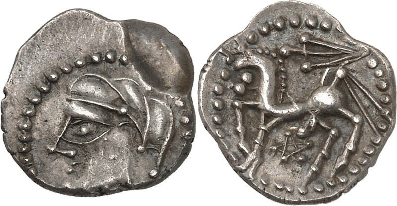 GAULE
Bituriges Cubes. Quinaire, Classe III, anépigraphe à l'épée, var. 1 au pen...