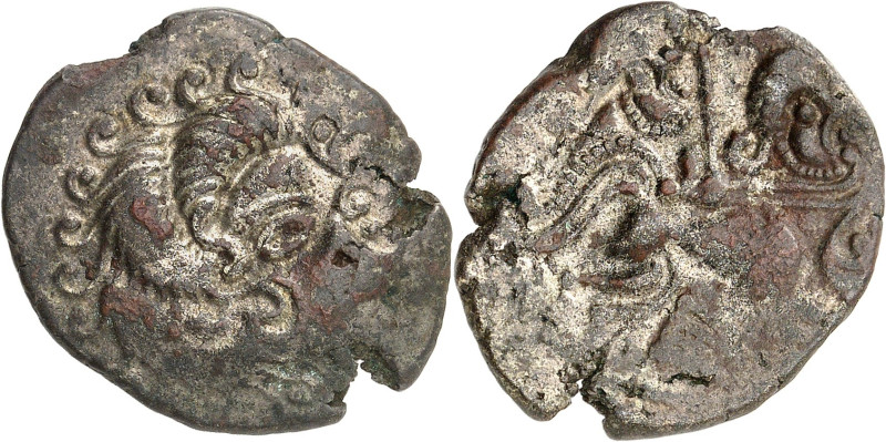 GAULE
Armorique / Coriosolites. Statère à la lyre, Classe IV "au nez en orné", à...