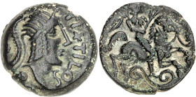 GAULE
Carnutes. Bronze PIXTILOS, classe VII à la cavalière ailée ND (seconde moitié du Ier siècle, c. 30-10 avant J.-C.).
Av. Tête masculine (casquée ...