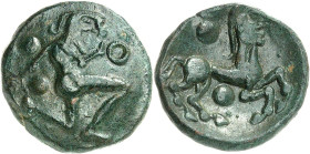 GAULE
Bellovaques. Bronze au personnage courant, Classe II au cheval androcéphale ND (second tiers du Ier siècle avant J.-C. et Guerre des Gaules).
Av...
