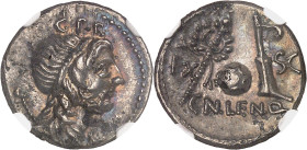 RÉPUBLIQUE ROMAINE
Cornelia, Cn. Cornelius Lentulus Marcellinus. Denier ND (c.76-75 av. J.-C.), Espagne ?NGC AU 5/5 2/5 edge marks (5779570-036).
Av. ...
