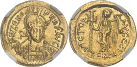 EMPIRE BYZANTIN
Zénon (476-491). Solidus 476-491, Constantinople, 10e officine.NGC Ch XF 4/5 3/5 edge bend (6633798-007).
Av. DN ZENO PERP AVG. Buste ...