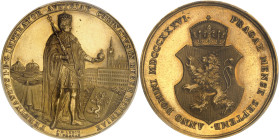 AUTRICHE
Ferdinand Ier (1835-1848). Médaille d’Or au module de 4 1/2 ducats, Couronnement de Ferdinand Ier comme roi de Bohème à Prague, par J. Lerch,...