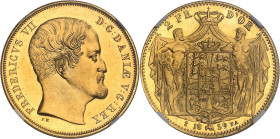 DANEMARK
Frédéric VII (1848-1863). 2 frédérics d’Or, Flan bruni (PROOF) 1859 FK-FA, Altona.NGC PF 63 CAMEO (2125847-015).
Av. FREDERICVS VII D. G. DAN...