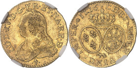 FRANCE / CAPÉTIENS
Louis XV (1715-1774). Louis d’or de Béarn aux lunettes 1726, vache, Pau.NGC XF 40 (6631355-010).
Av. LUD. XV. D. G. FR. ET. NA. RE....