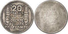 FRANCE
IIIe République (1870-1940). Essai uniface de revers de 20 francs Turin 1929, Paris.NGC MS 63 (6635775-031).
Av. Lisse. 
Rv. Entre deux épis...