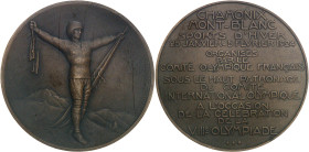 FRANCE
IIIe République (1870-1940). Médaille, VIIIe olympiades, Iers Jeux olympiques d’hiver de Chamonix, par Raoul Bénard 1924, Paris.NGC MS 62 BN (6...