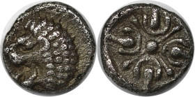 Griechische Münzen, CARIA. Hekatomnos, ca. 391 - 377/76 v. Chr. Hemiobol, ca. 395-353 v. Chr. Mzst. Mylasa? (0,31 g.). Vs.: Löwenkopf n. l. darunter V...