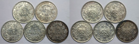 Deutsche Münzen und Medaillen ab 1871, REICHSKLEINMÜNZEN, Lots und Sammlungen. 1/2 Mark 1915 D (St). 1/2 Mark 1915 F (Vz-st). 1/2 Mark 1916 D (St). 1/...